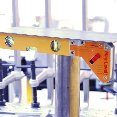 STRONGHAND MAGNEET WATERPAS 100CM 3 LIBELLEN AAN/UIT 30KG MSL316